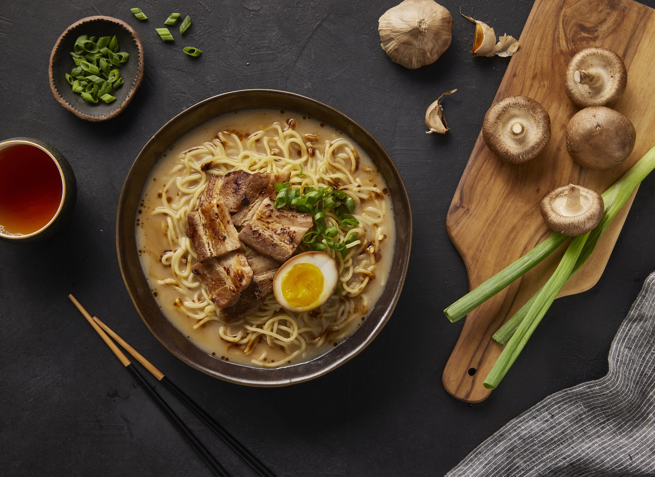 Pulmuone PMO Tonkotsu Ramen Beauty 9